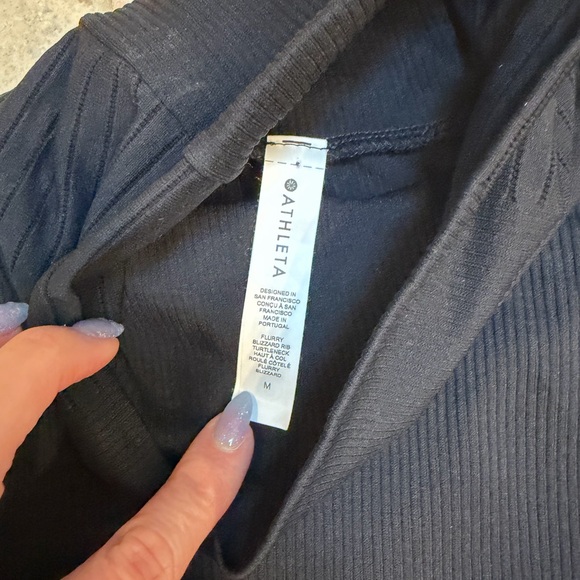 Athleta Flurry Blizzard Rib Black Turtleneck - Picture 2 of 4